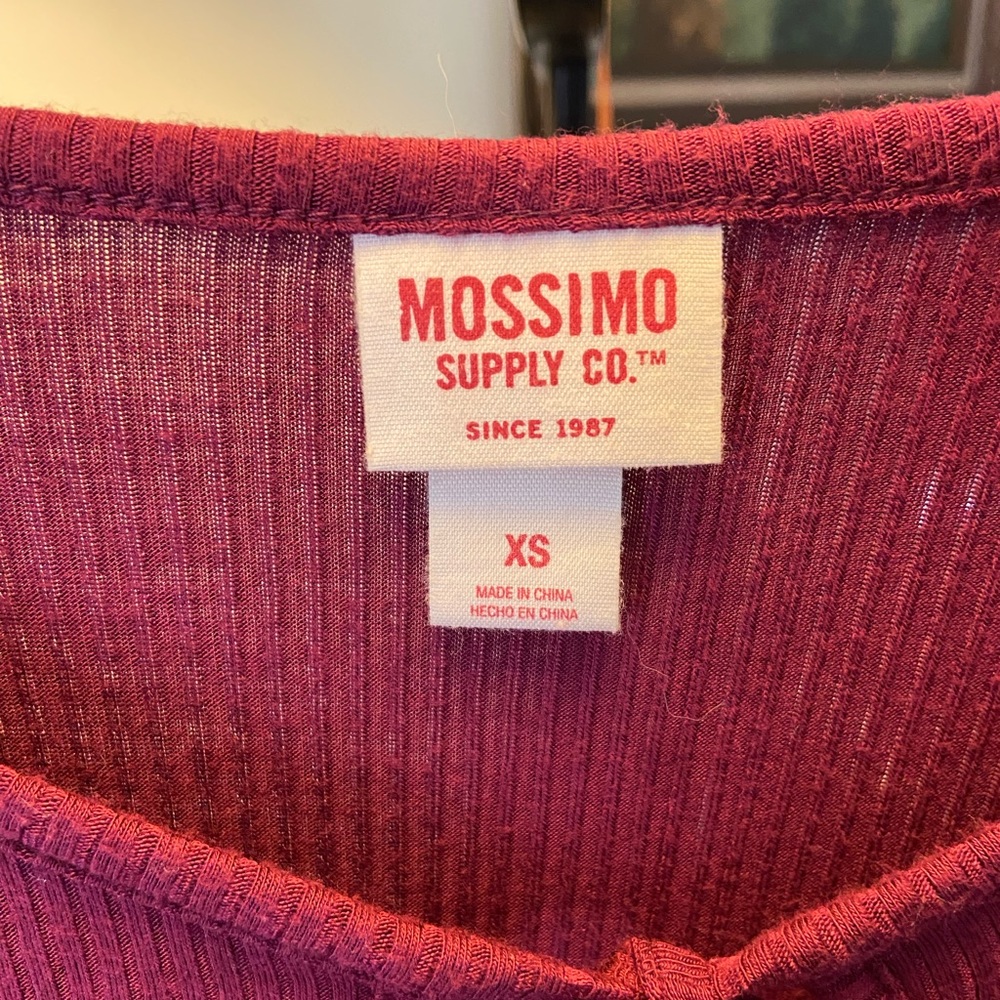 Excellent condition top. - Picture 2 of 2